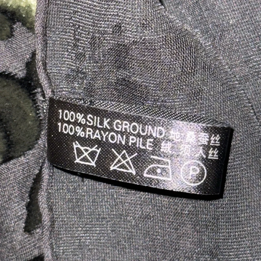 Gorgeous Silk/ Rayon Cut Out Velvet Scarf - Picture 5 of 5